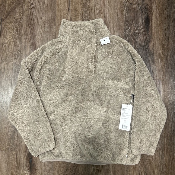 Sherpa Mockneck Sweatshirt - Picture 3 of 5